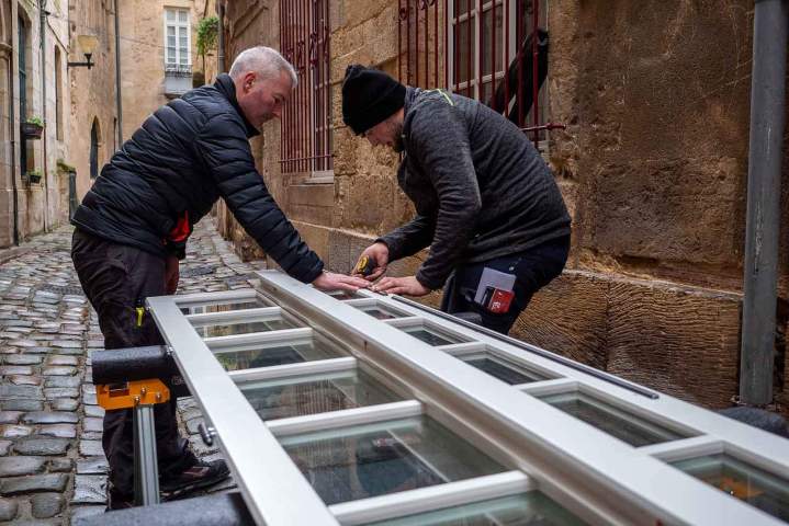 Installation et réparation de portes d'entrée Bordeaux