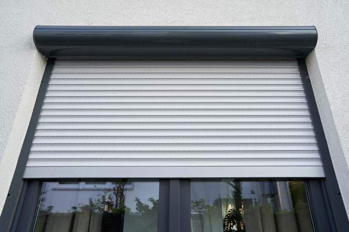 Service d'installation de volets battants Bordeaux
